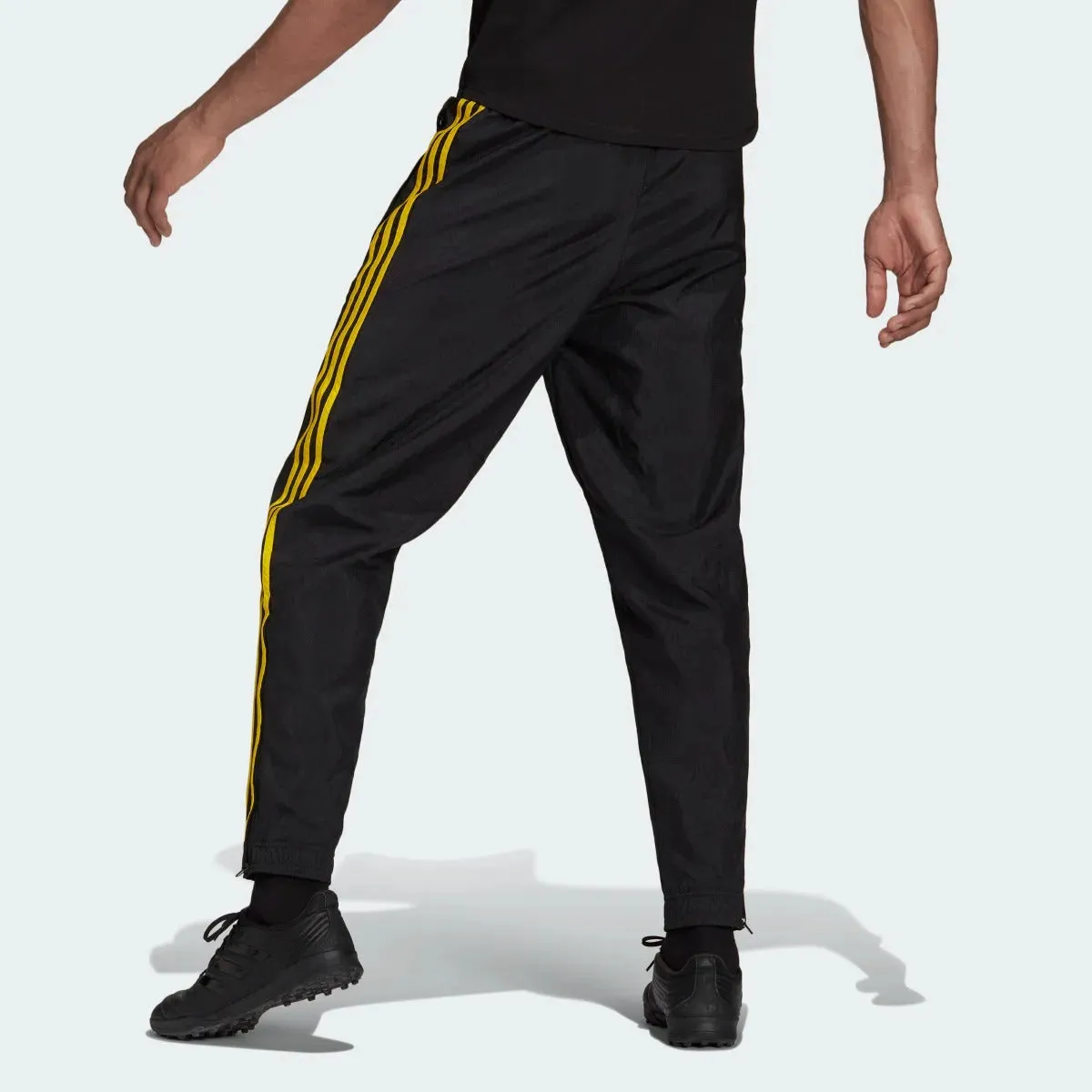 adidas 2021-22 Manchester United icons Woven Pants -  Black-Yellow