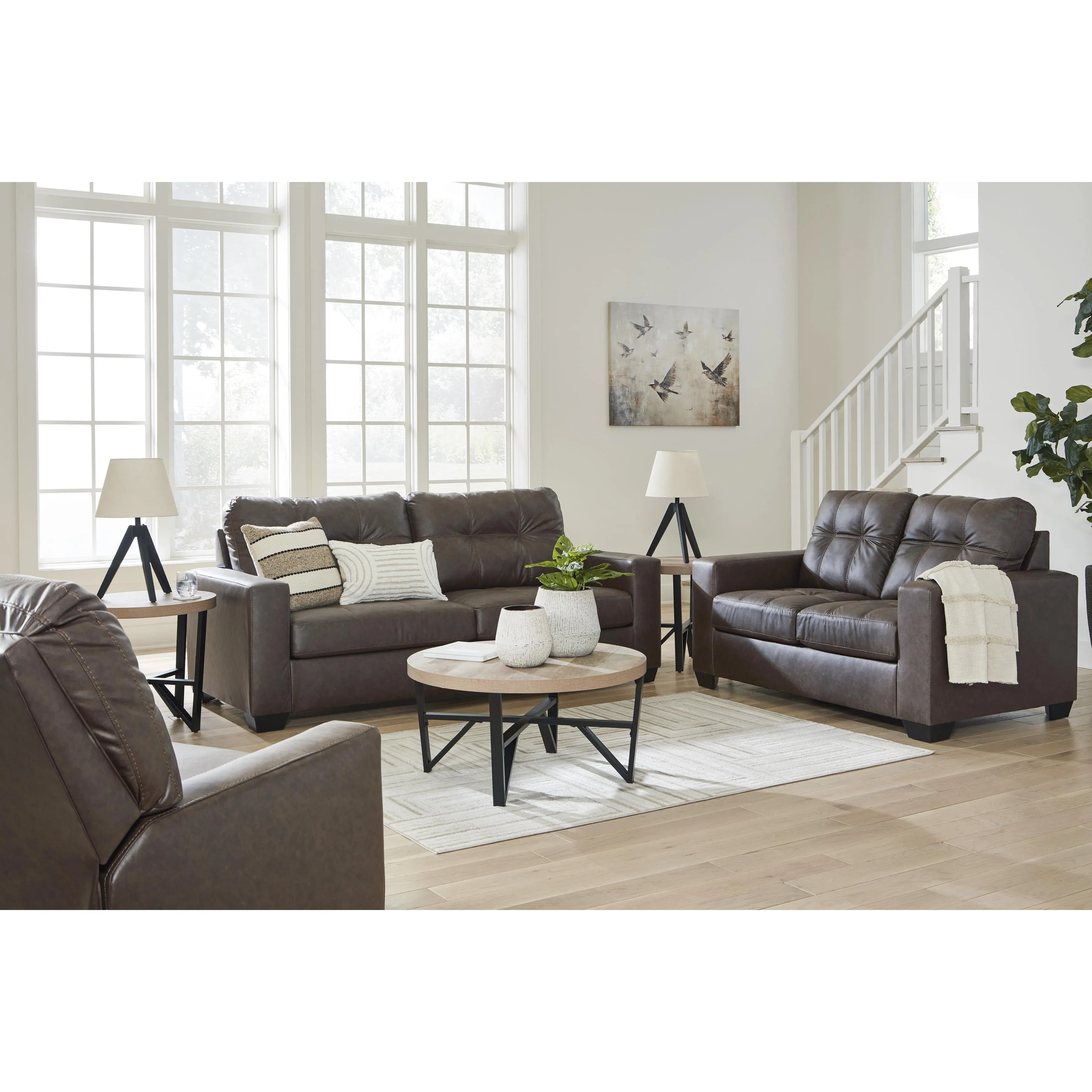 Benchcraft Barlin Mills Leather Look Queen Sofabed 1700339