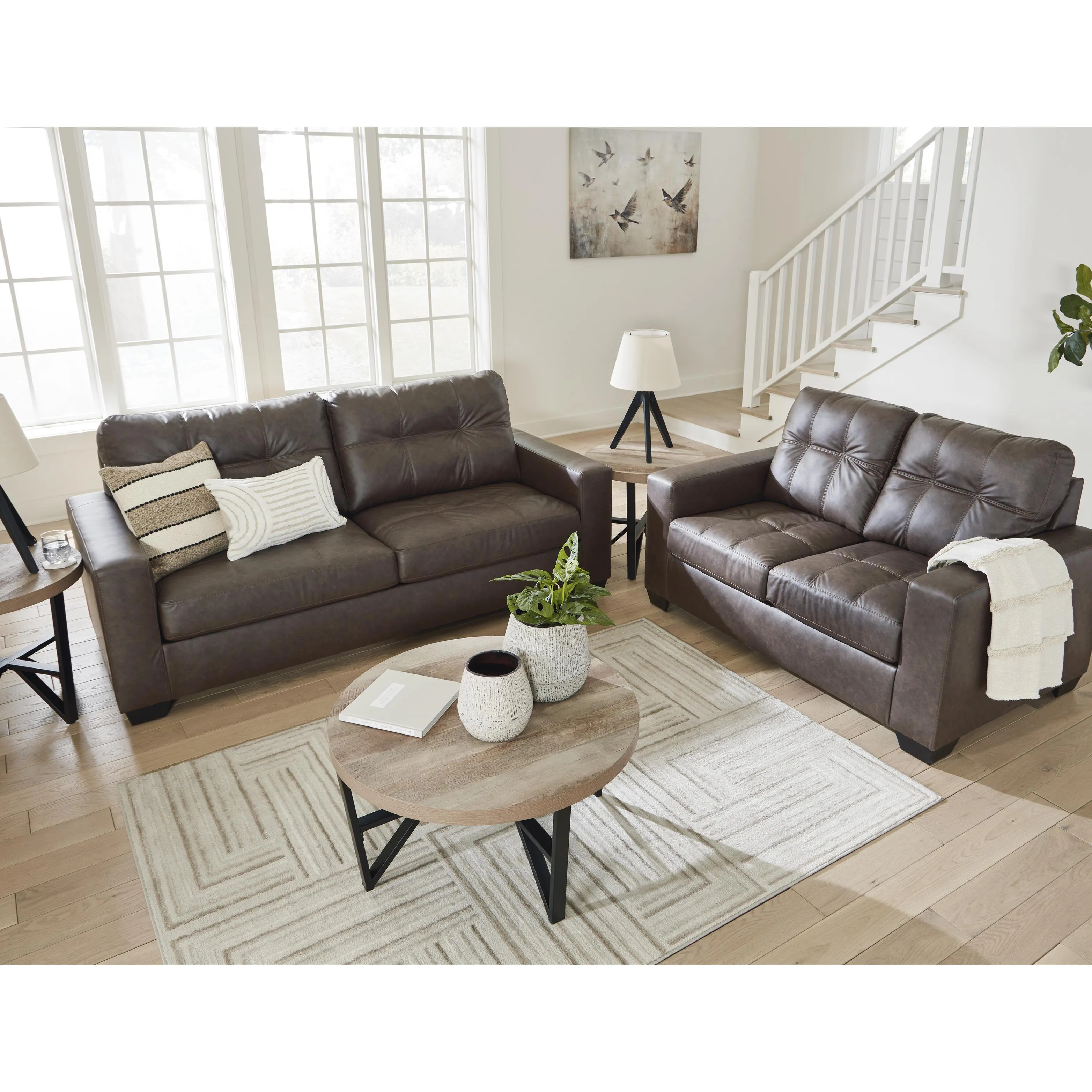 Benchcraft Barlin Mills Leather Look Queen Sofabed 1700339