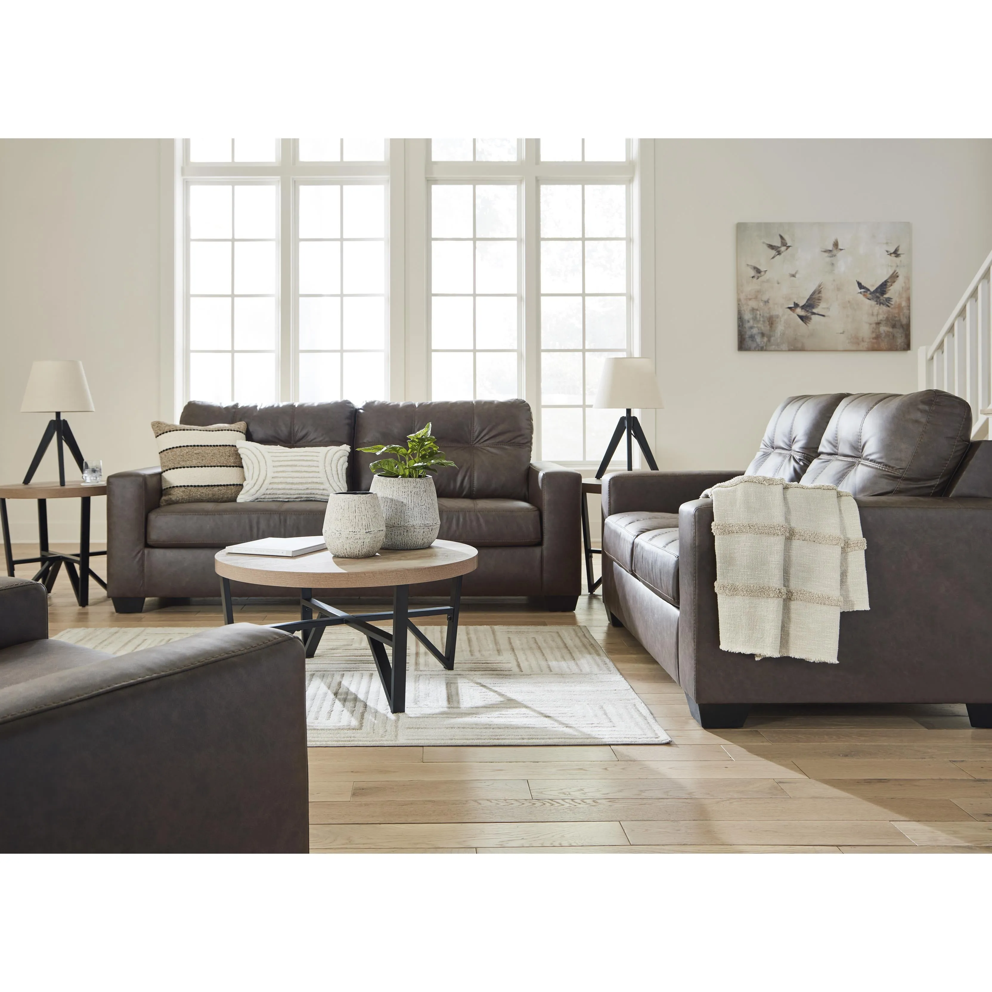 Benchcraft Barlin Mills Leather Look Queen Sofabed 1700339