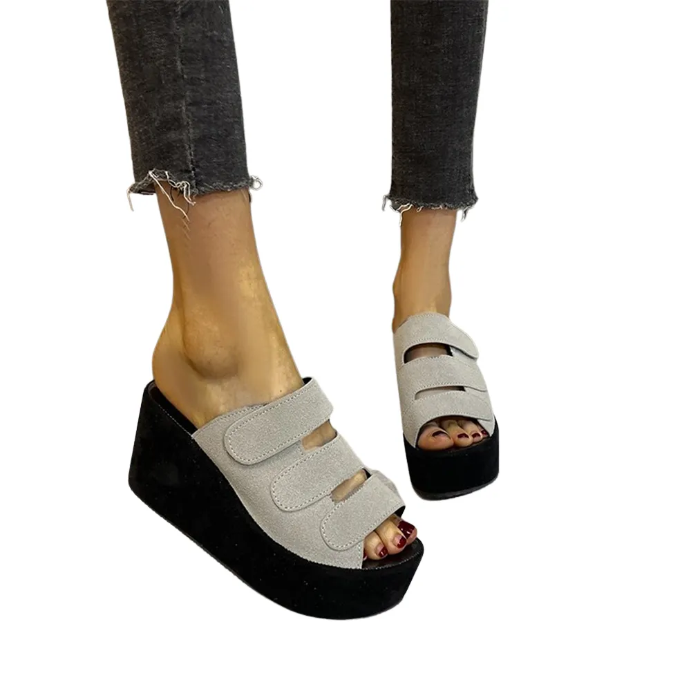 Fashion Closed Toe Slippers