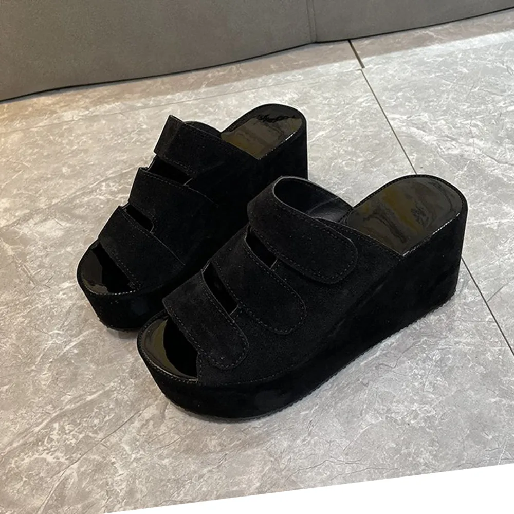 Fashion Closed Toe Slippers