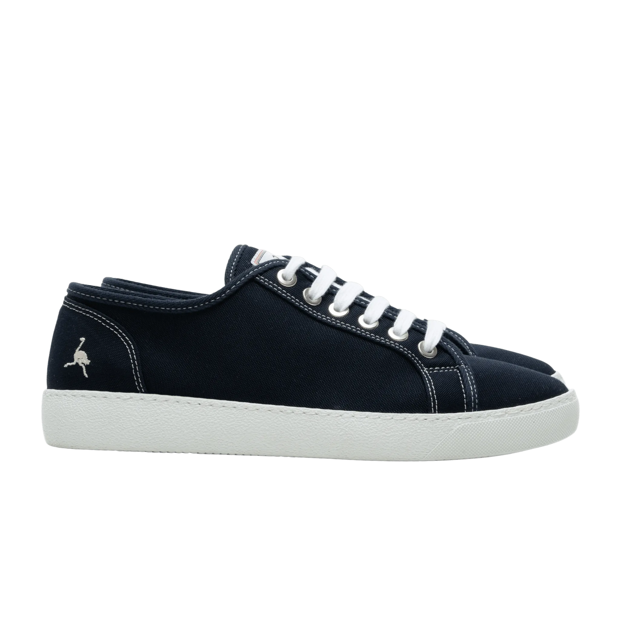 Leo Canvas Sneaker