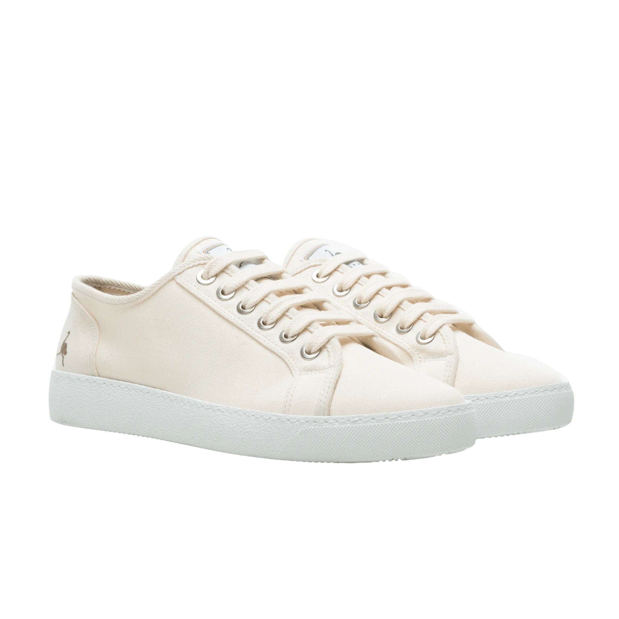 Leo Canvas Sneaker