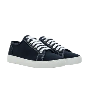 Leo Canvas Sneaker