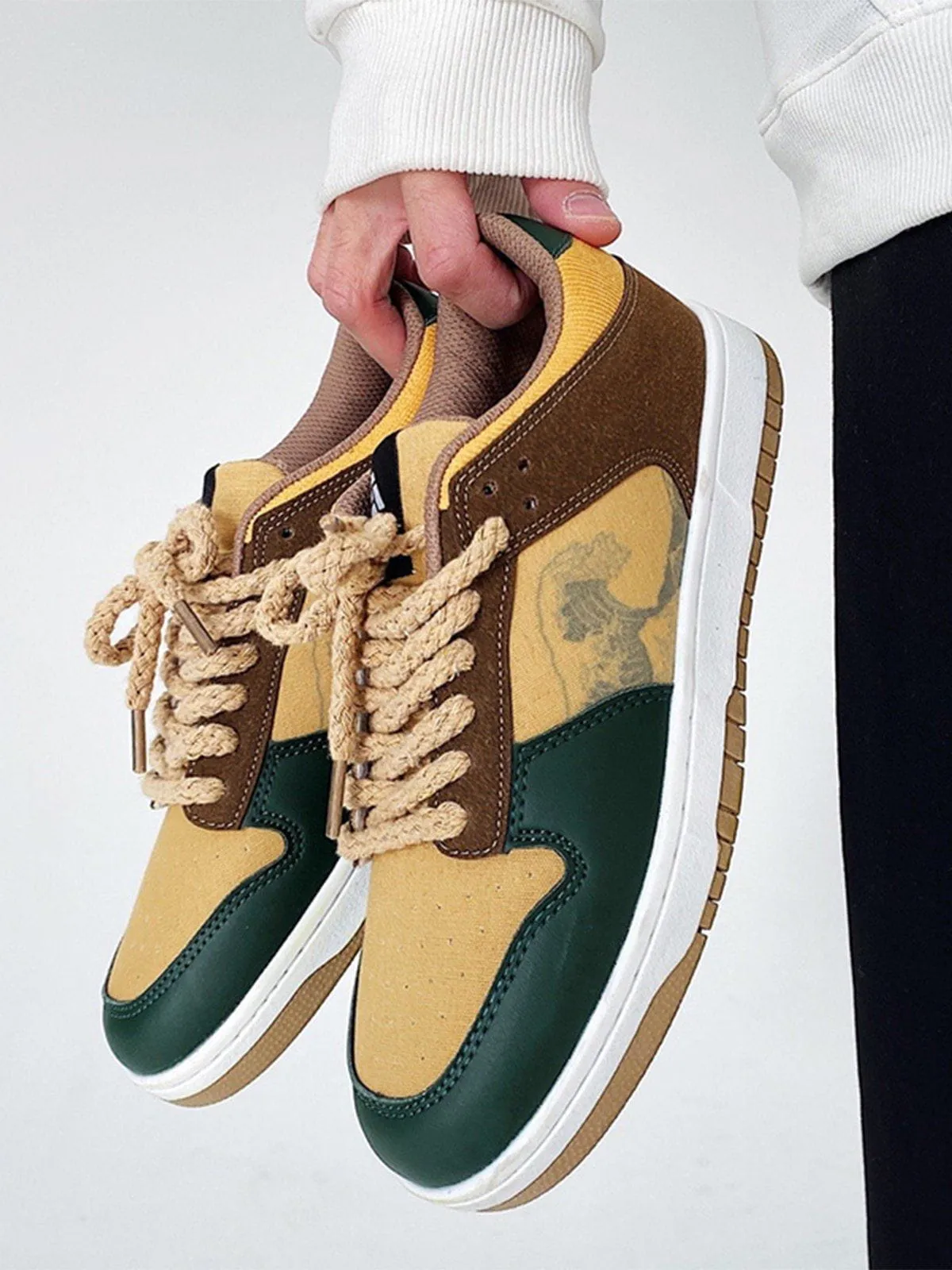 Niceprimes Vintage Wave Print Skate Shoes