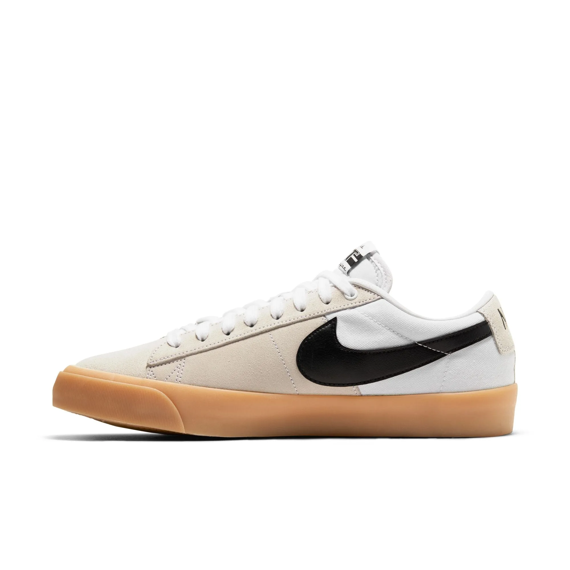 Nike SB - Zoom Blazer Low Pro Gt in White/Black/Gum