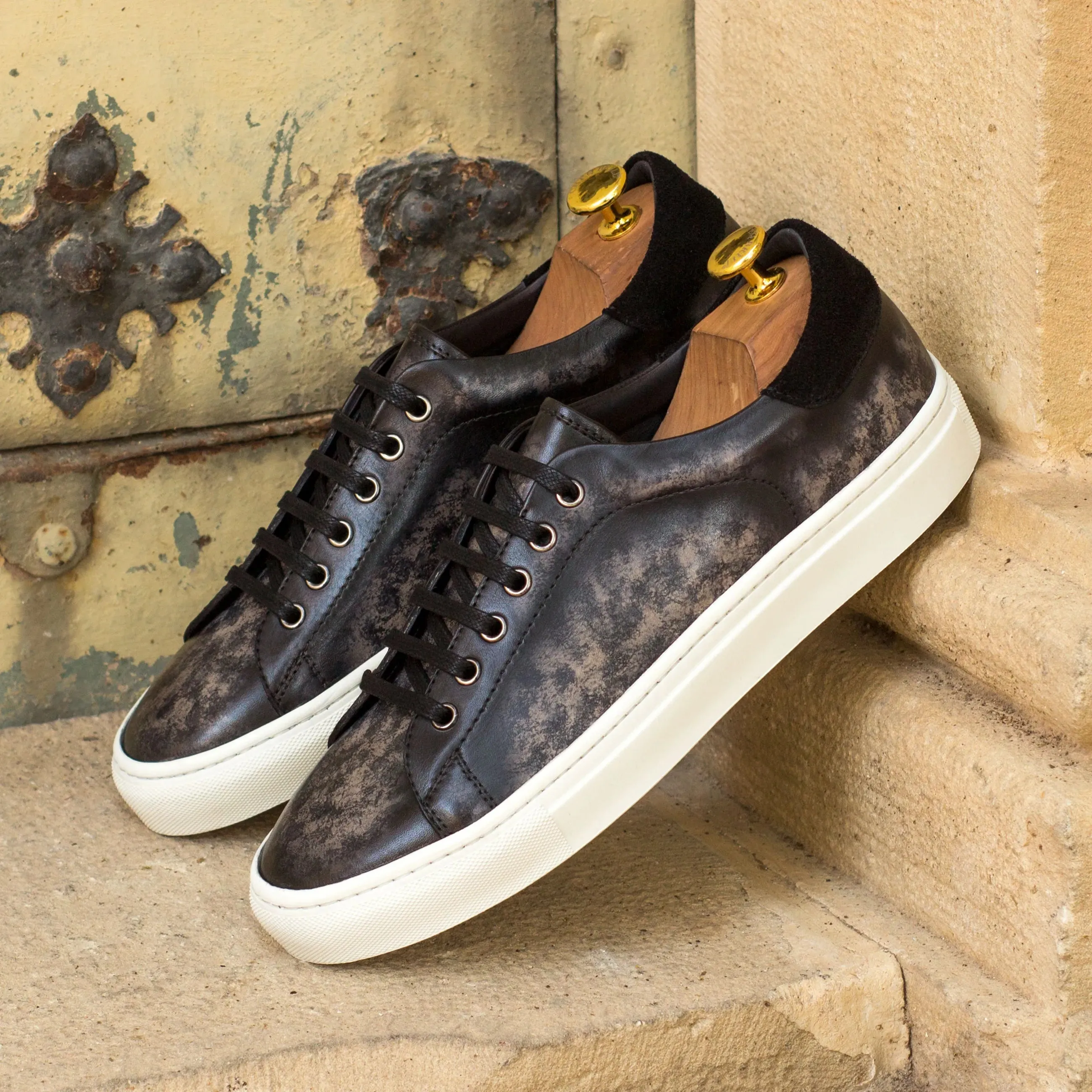 Nira Trainer Patina Sneaker II