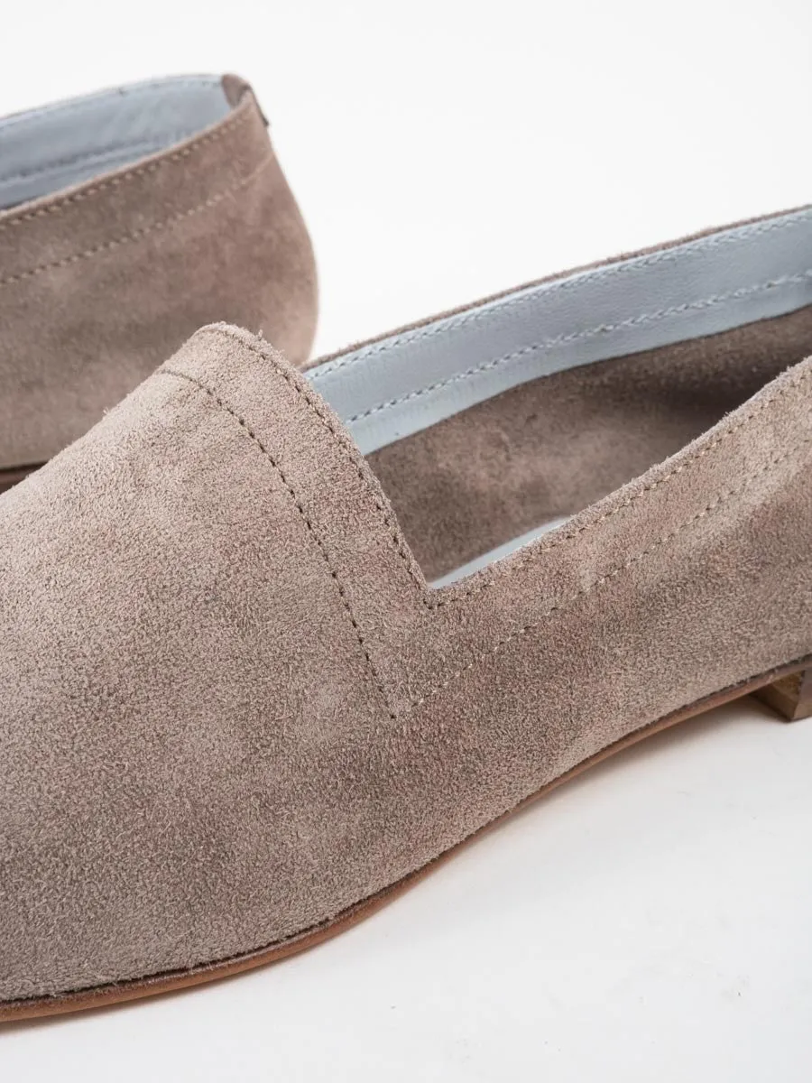no. 10 flat - mink suede