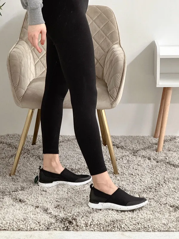 Rockport Women's Truflex Fly Washable Knit Slip-On Black Knit Washable CI4959