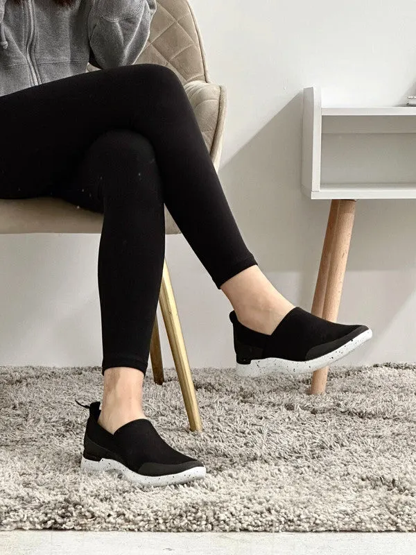 Rockport Women's Truflex Fly Washable Knit Slip-On Black Knit Washable CI4959