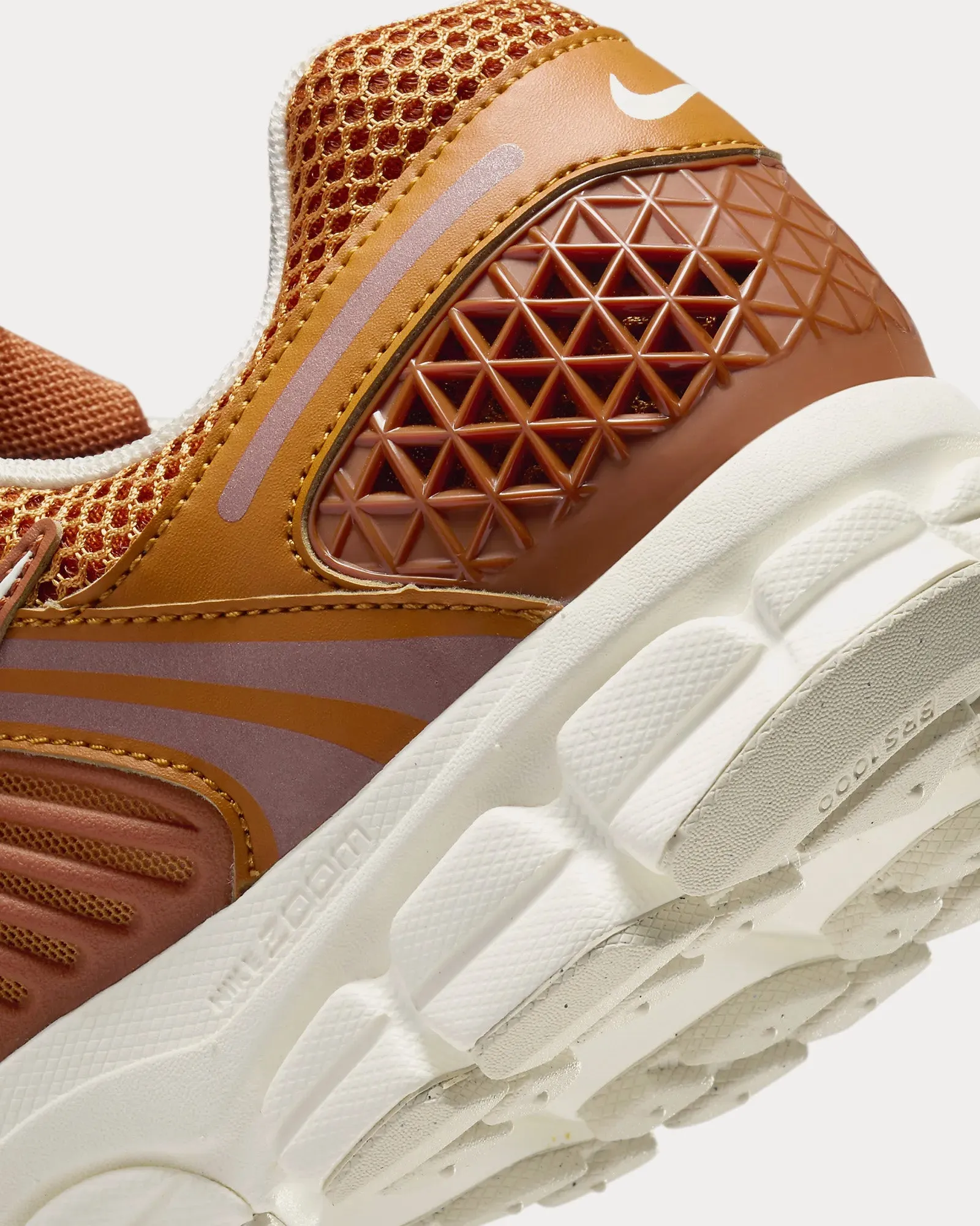 Zoom Vomero 5 Monarch / Flax / Sail / Dark Russet Low Top Sneakers